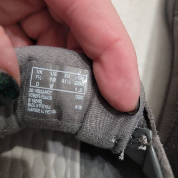 Clarks Collection Suede Bungee Slip-On Shoes-Haley‎ Rhea-Grey Suede Size 7.5 - Picture 3 of 5